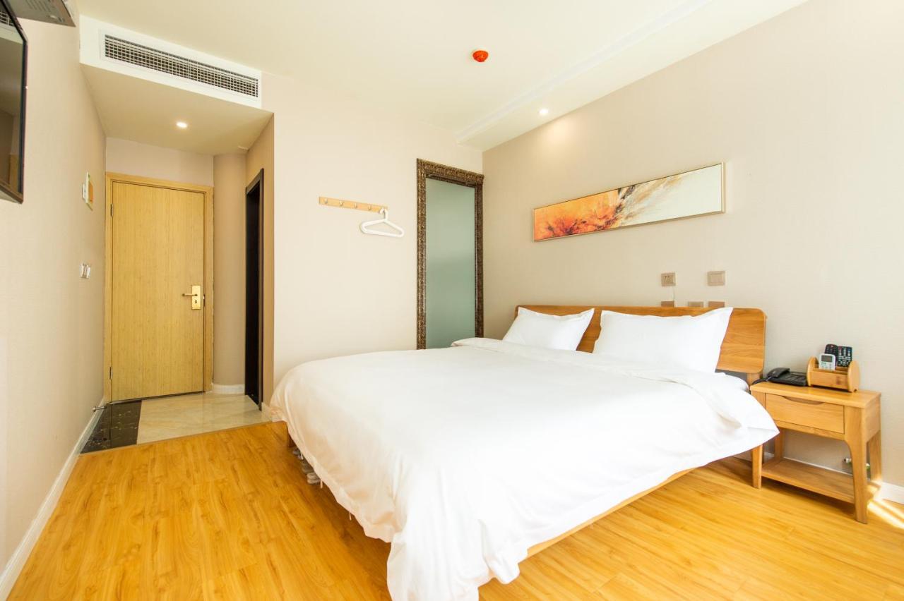 J Hotel Shanghai Esterno foto